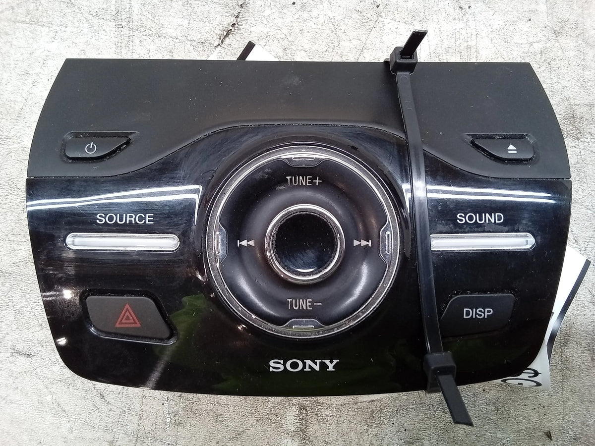 Pre-Owned 18 Ford Escape Sizeony Radio Control Panel OEM (Good)
