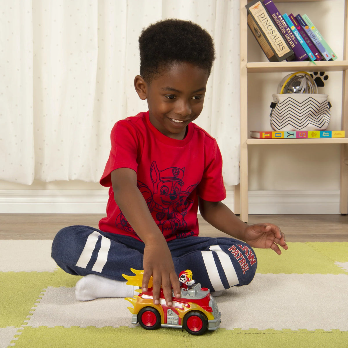 PAW Patrol, Mighty Pups Sizeuper PAWs Marshall’s Deluxe Vehicle with Lights and Sizeounds
