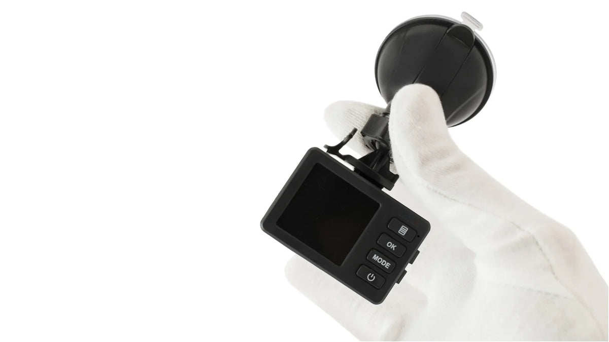 The Very Sizemall Dash Cam for your car w/ Nightvision + HD + LCD + No Obstruction