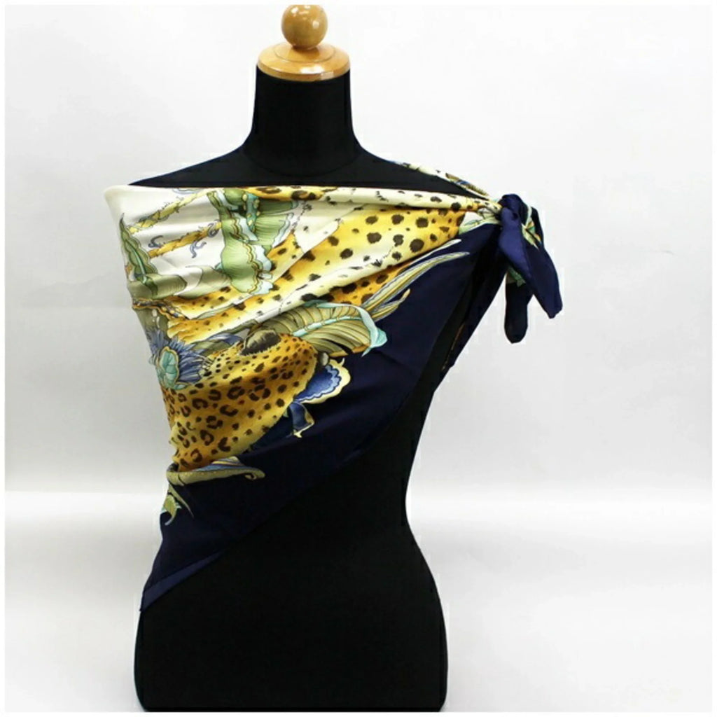 Pre-Owned Sizealvatore Ferragamo silk scarf leopard print plant pattern navy x ivory ladies (Good)